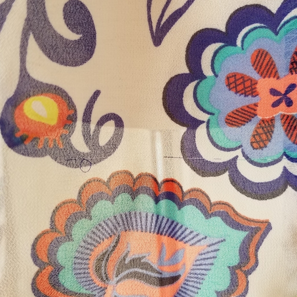 MILLY for DesigNation Boho Floral Peasant Top - Picture 9 of 12